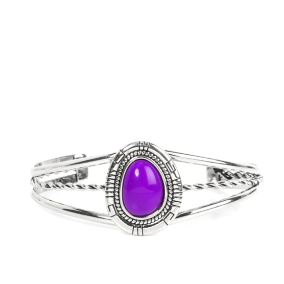 Bracelets - Picture 4 of 10